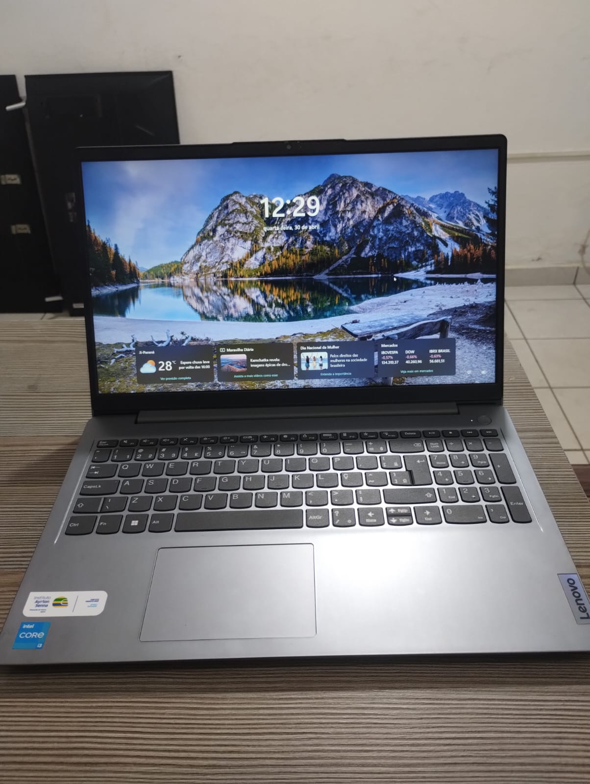 Notebook Lenovo Intel Core i3 11ª Geração - Perfeito estado!