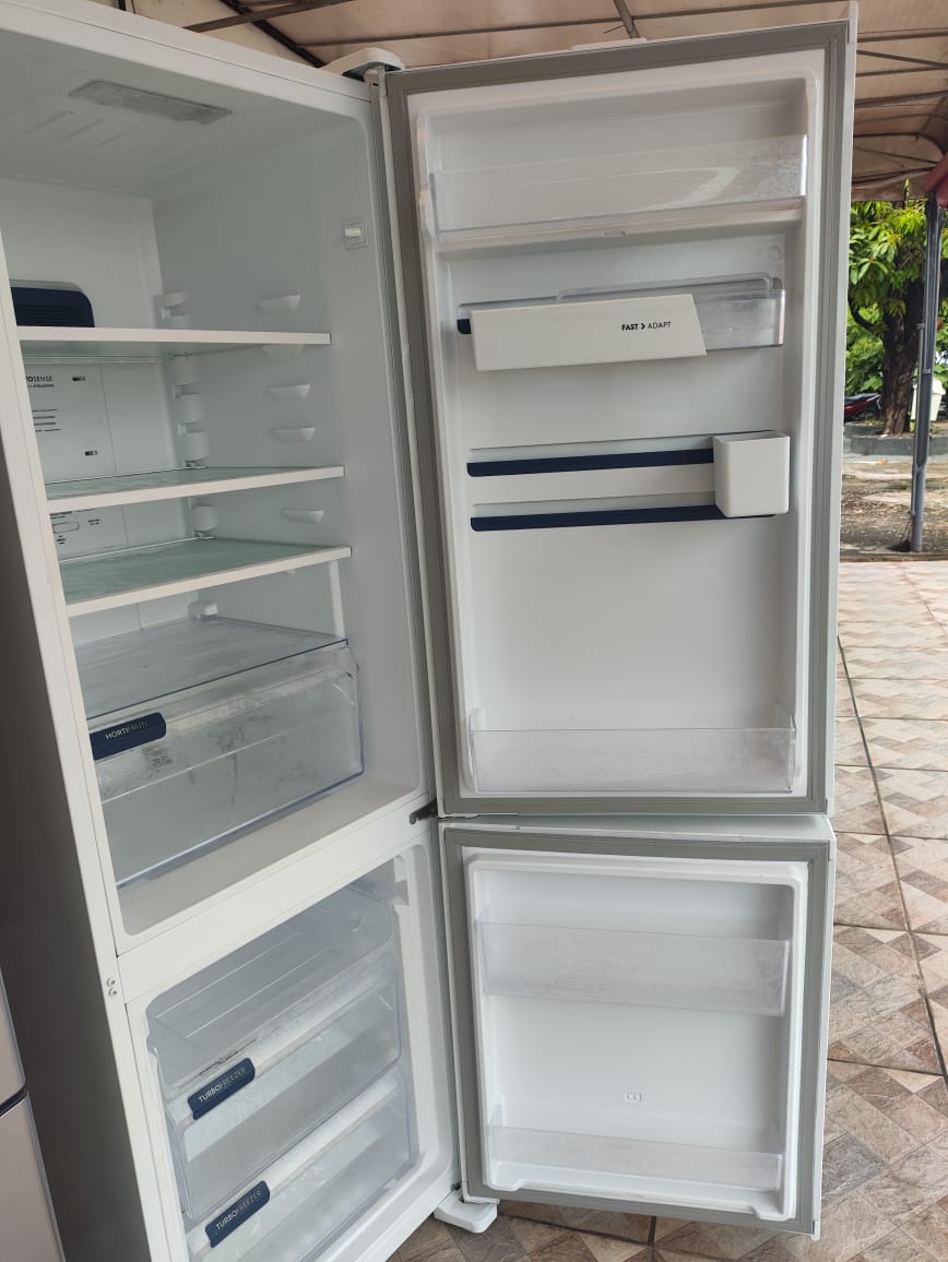 Geladeira Electrolux DB44 Frost Free Inverse 400L – Branca