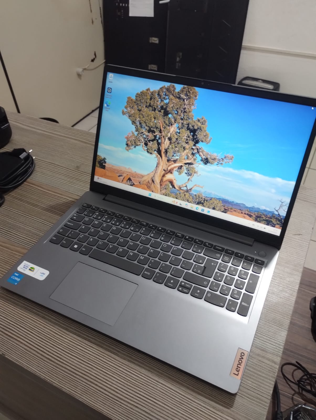 Notebook Lenovo Intel Core i3 11ª Geração - Perfeito estado!